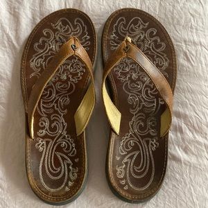 Olukai Paniiolo leather beach sandals